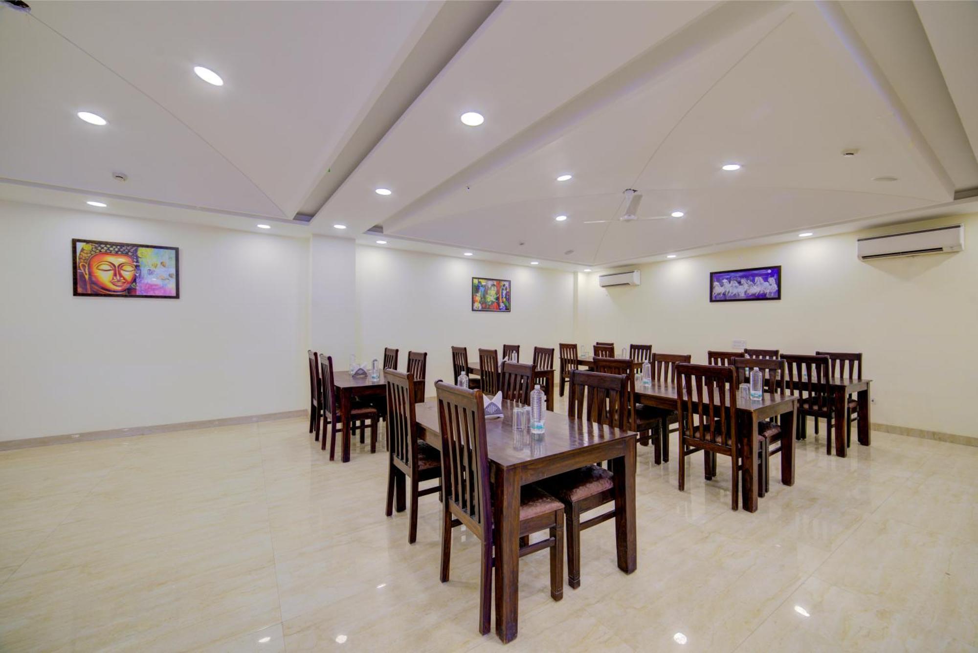 Hotel Grand Suites By D'Capitol Near Delhi Airport New Delhi Exterior photo