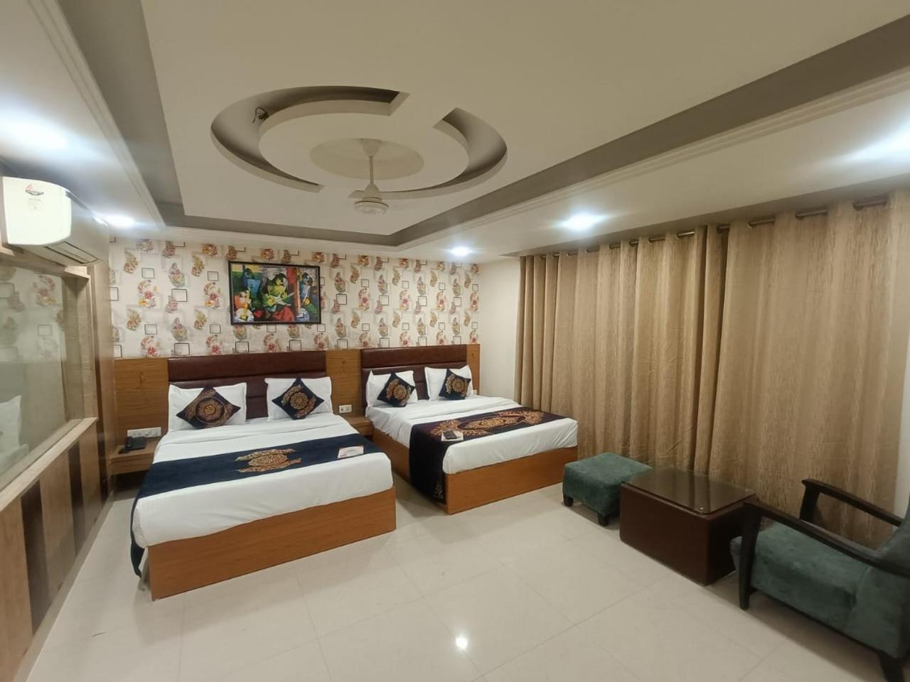 Hotel Grand Suites By D'Capitol Near Delhi Airport New Delhi Exterior photo